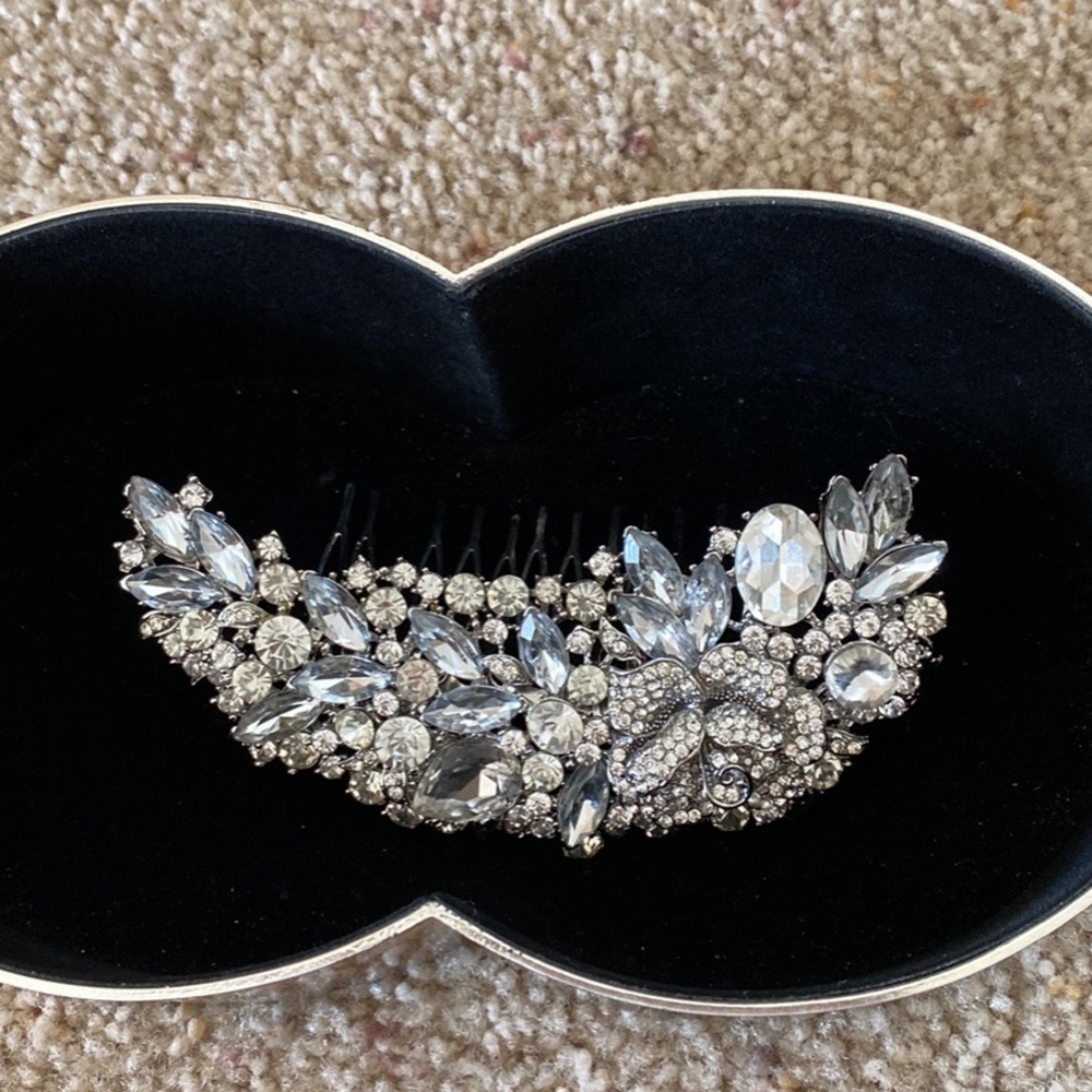 Bridal hair comb